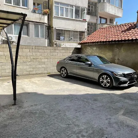 Colibri Апартамент *